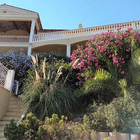 Montecarlo With Stupendous View Overlooking Sea Villa *